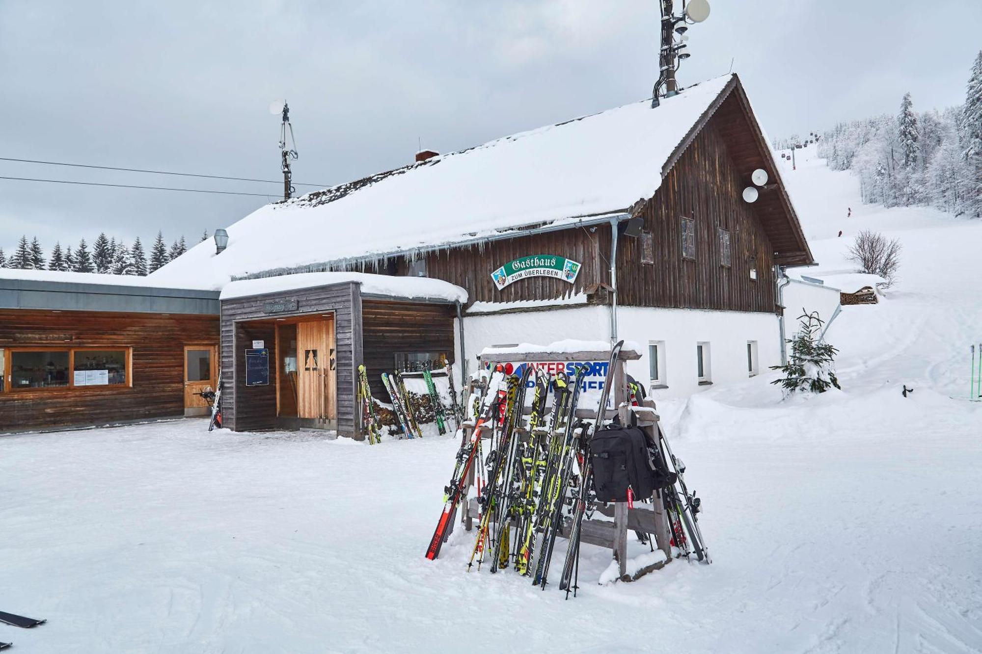Forsthaus Apartments - Ski + Bike & Hike クラファー・アム・ホッホフィヒト エクステリア 写真