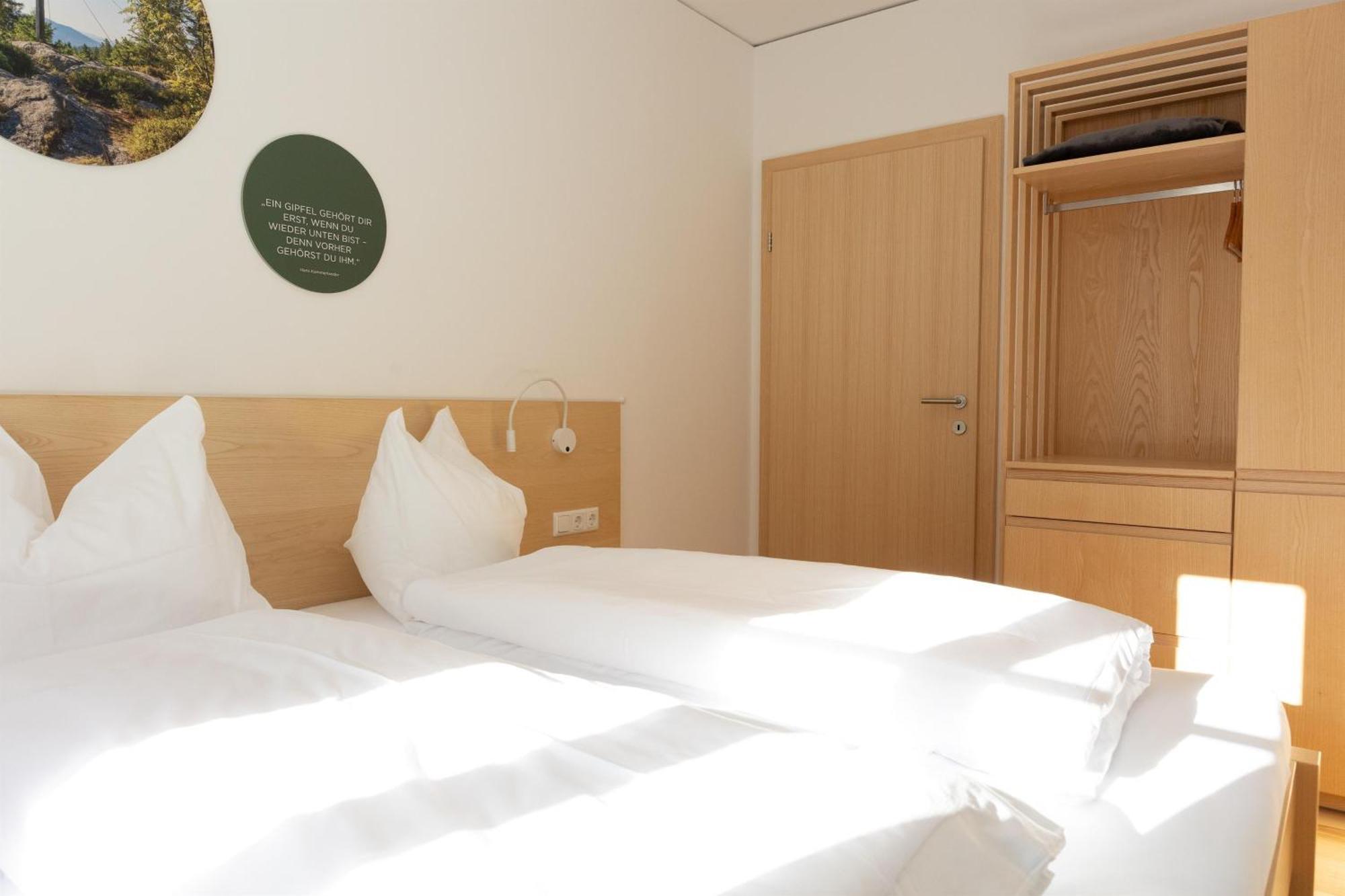 Forsthaus Apartments - Ski + Bike & Hike クラファー・アム・ホッホフィヒト エクステリア 写真